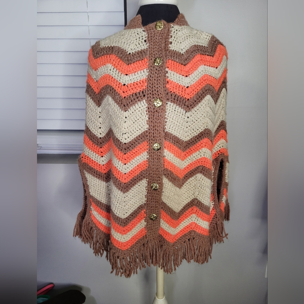 Vintage 1970s Chevron Knit Poncho - Picture 10 of 16